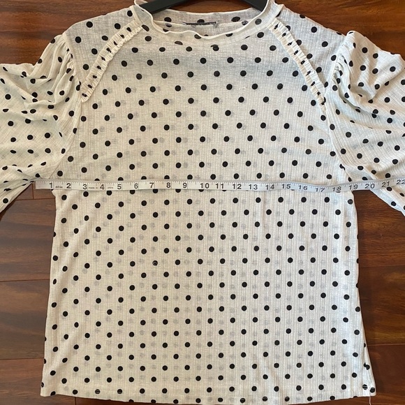 Zara Black and ivory Polka Dot Blouse with ruffles size medium - Picture 6 of 7